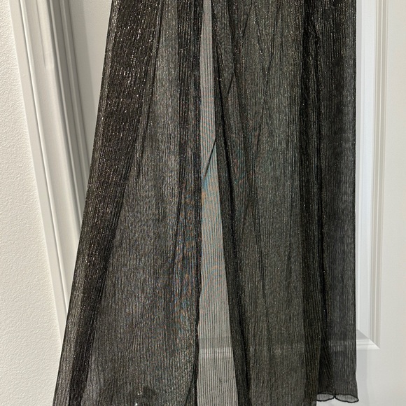 Shade & Shore Black/Gold Shimmer Sheer Swim Cover Up Skirt - Picture 4 of 5